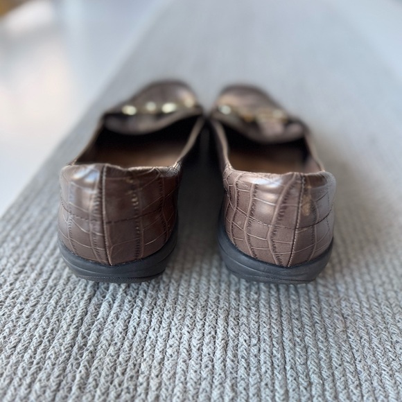 Easy Spirit Avienta Brown Croc Leather Brass Horsebit Loafers Shoes Size 10M - Picture 8 of 13